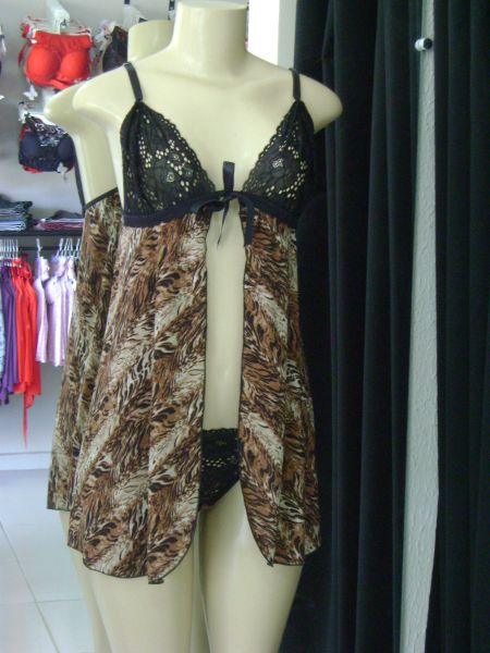 Camisola de liganete c/ tule bordado