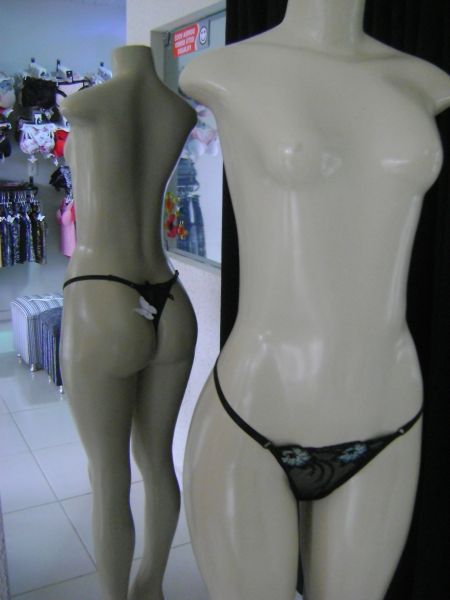 Tanga delicada c/ tule